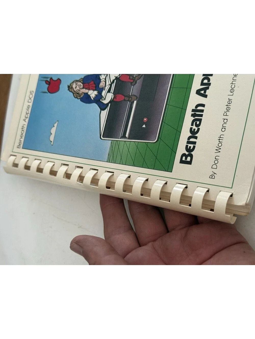 Beneath Apple DOS by Don Worth and Peter Lechner QS Quality Software 1981